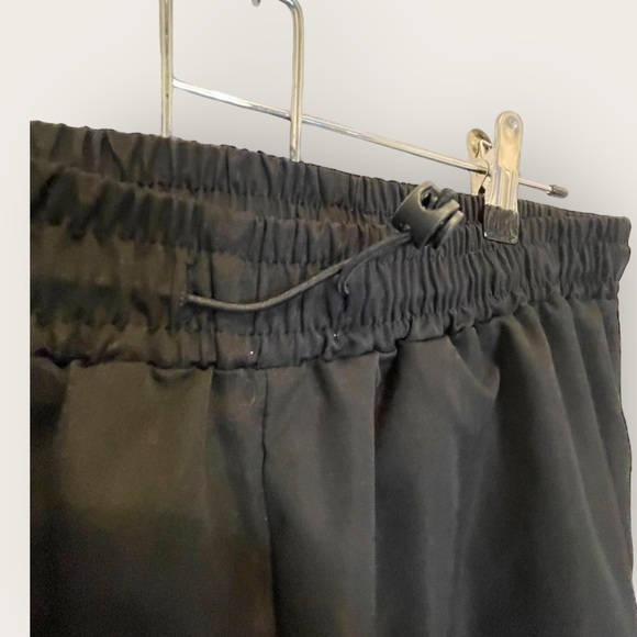 SHEIN medium/6 lightweight jogger - Picture 3 of 9